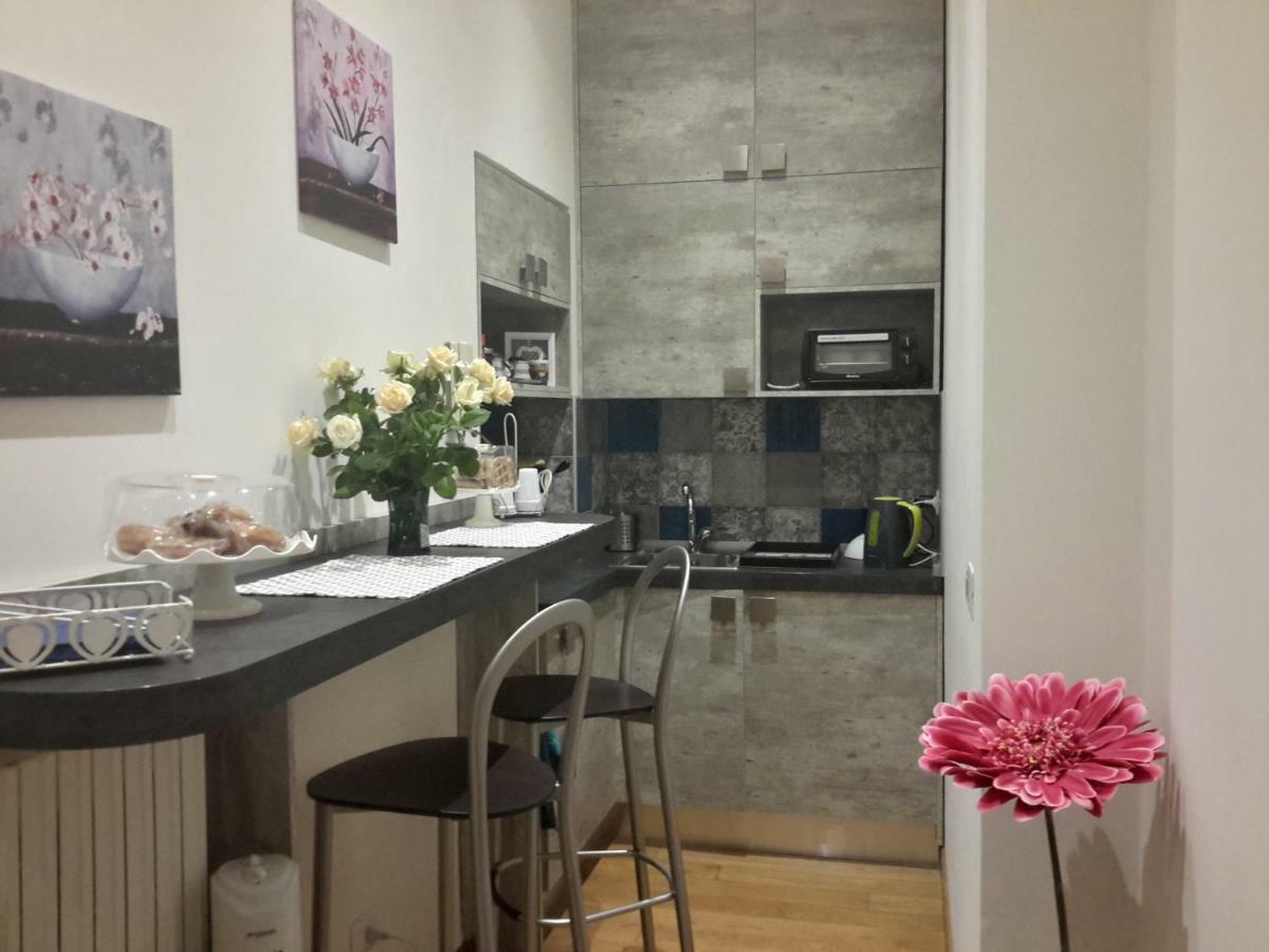 Le Stanze Di Penelope Bed & Breakfast Salerno Ngoại thất bức ảnh